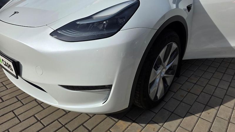 Tesla Model Y (2023) LR AWD Berlin Záruka SoH 92,9% - fotka 38 z 39