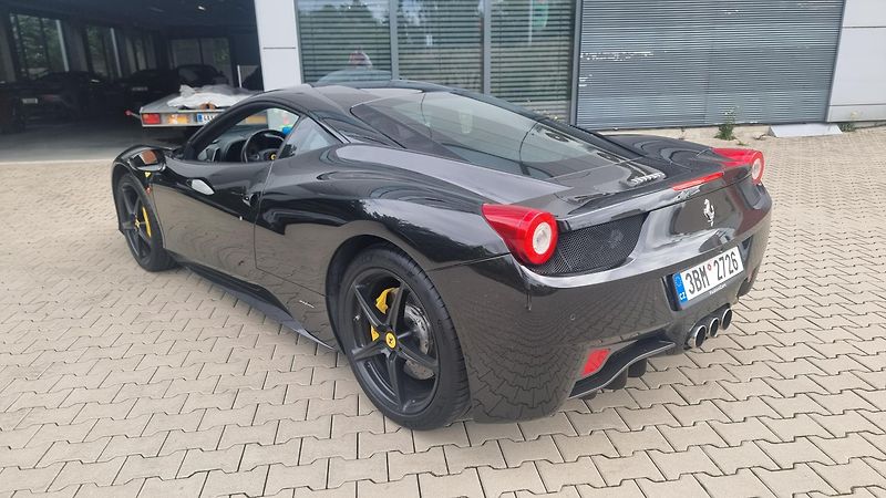 Ferrari 458 (2010) PLNÝ SERVIS LIFT KAMERA - fotka 6 z 16