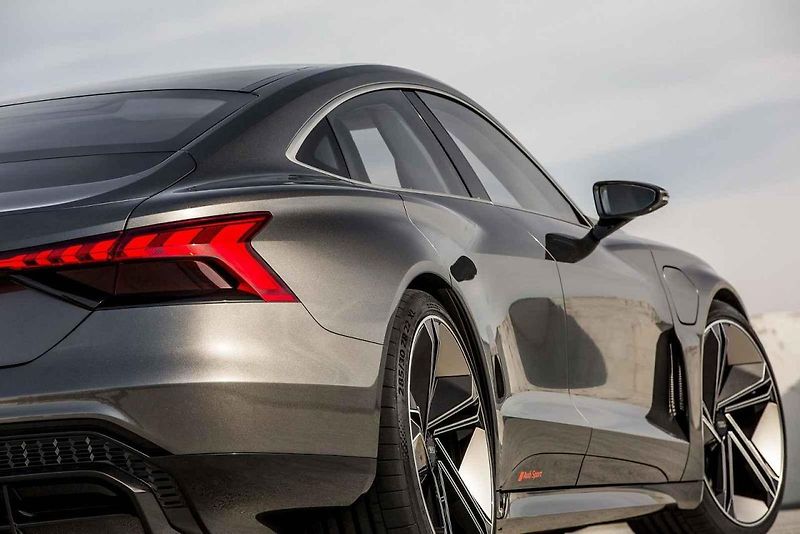Audi e-tron GT Concept