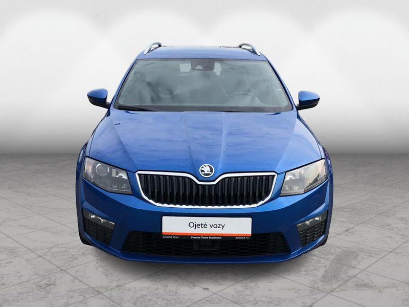 Škoda Octavia Combi 2,0 TDI RS - fotka 4 z 30