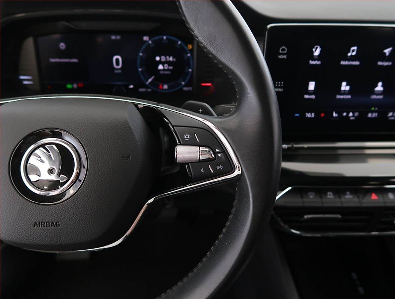 Škoda Octavia (2022) 2.0 TDI - fotka 24 z 28