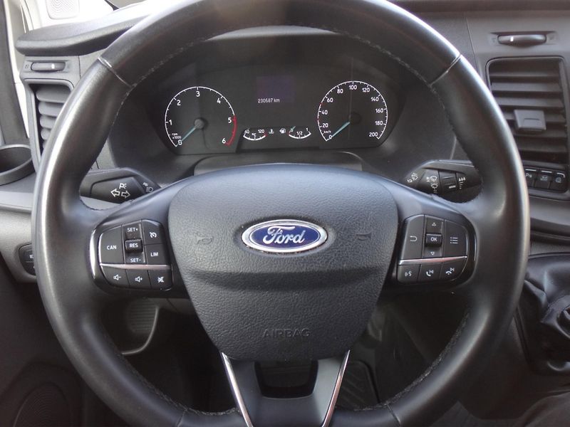 Ford Transit Custom (2023) Trend 300 Van 2.0 96kW - fotka 10 z 25