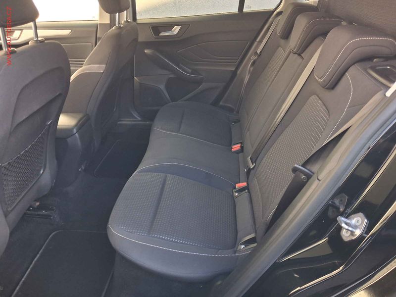 Ford Focus (2019) 1.5 TDCi, Titanium, LED - fotka 10 z 18