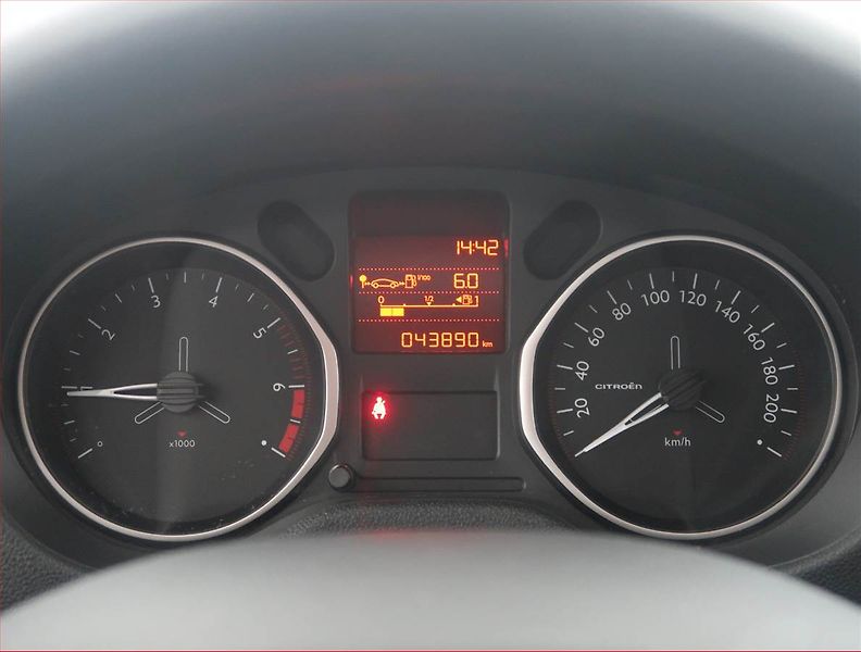 Citroën C-Elysée (2017) Tendance 1.2 PureTech, ČR - fotka 11 z 13