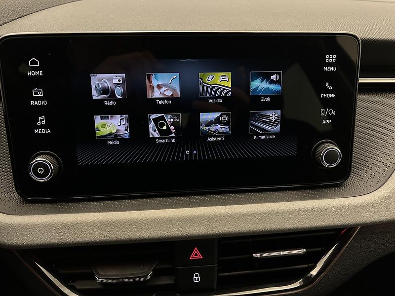 Škoda Scala 1.0 TSi Top selection - fotka 9 z 25