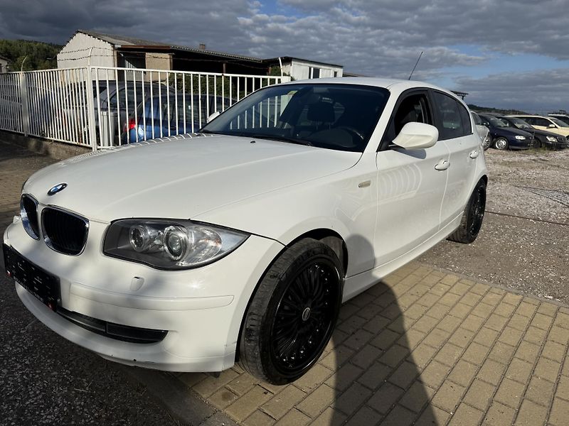 BMW Řada 1 (2009) - fotka 12 z 44