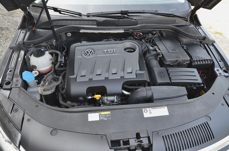 Volkswagen CC (2014) 2.0 TDi 130kW 112tkm / NEZ.TOP - fotka 10 z 39