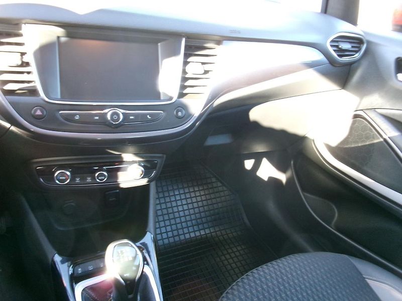 Opel Crossland X (2020) 1.2i KOUPENO ČR,SERVISKA - fotka 10 z 14