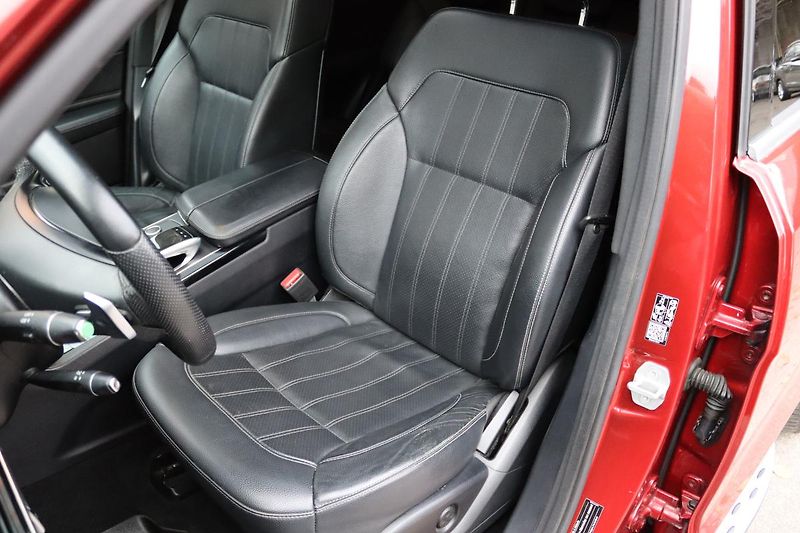 Mercedes-Benz GLS 350D 4MATIC AMG PAKET 190kW - fotka 23 z 50