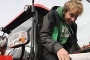 Traktor typu Major vyrobený brněnskou firmou Zetor hlásí návrat.