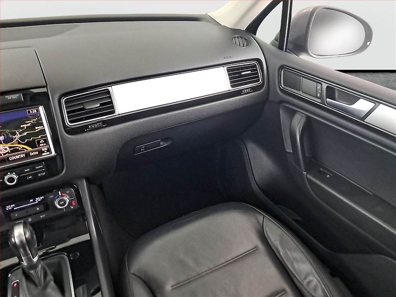 Volkswagen Touareg (2012) 3.0 TDI, 4X4, Automat, Kůže - fotka 8 z 19