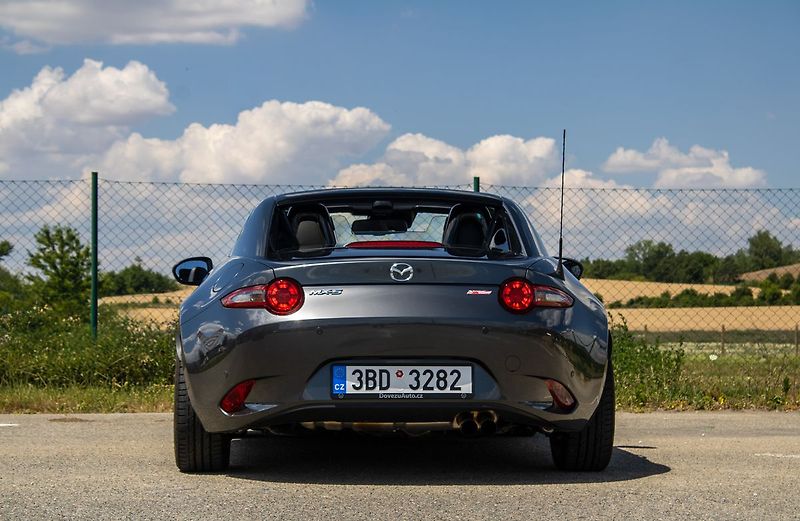 Mazda MX-5 - fotka 5 z 15