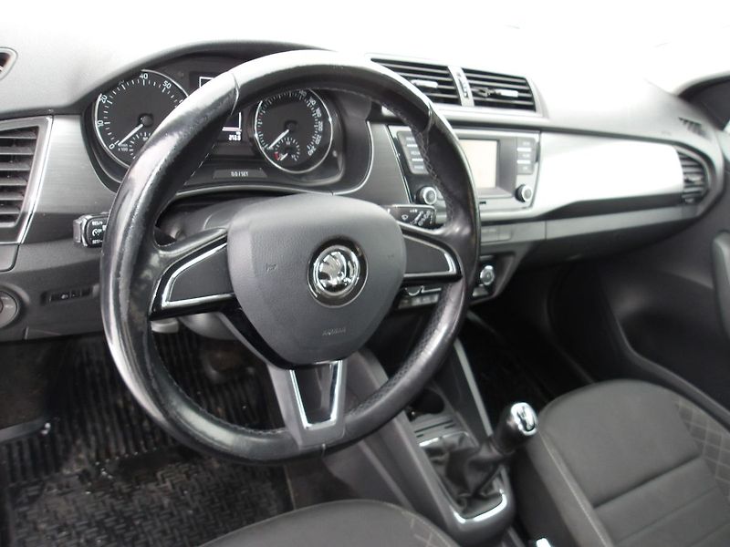 Škoda Fabia 1,0TSi  ČR 2x KLOLA ! - fotka 14 z 35
