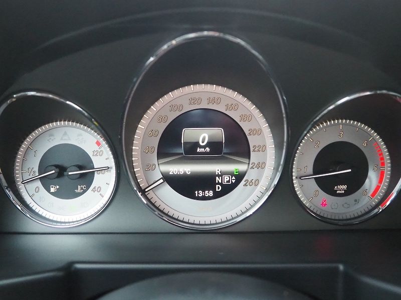 Mercedes-Benz GLK (2012) 220 CDI, 4Matic, AT - fotka 28 z 34