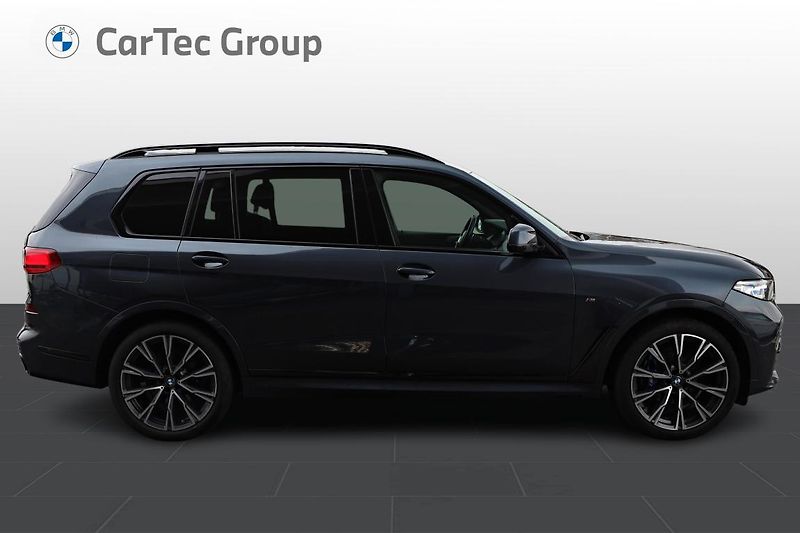 BMW X7 M50d - fotka 6 z 14