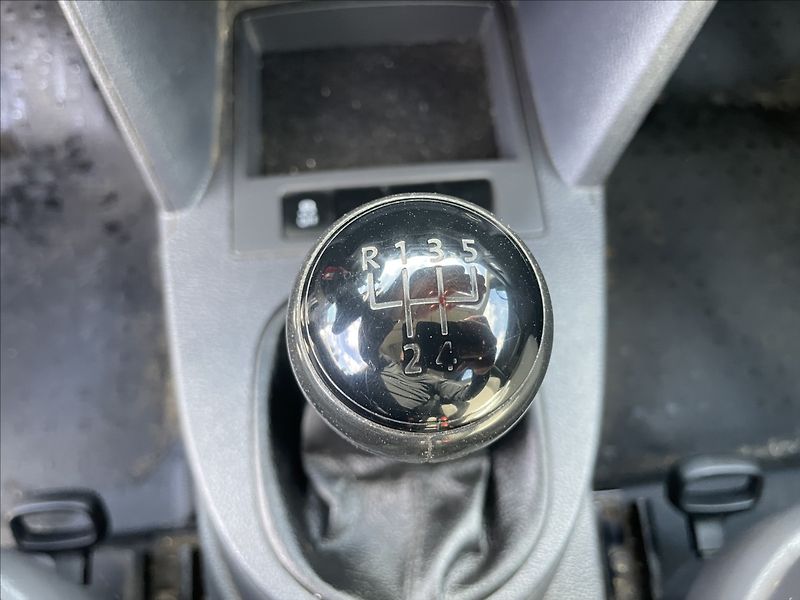 Volkswagen Caddy 1,6 TDi 75kw MAXI TAŽNÉ DPH po - fotka 16 z 31