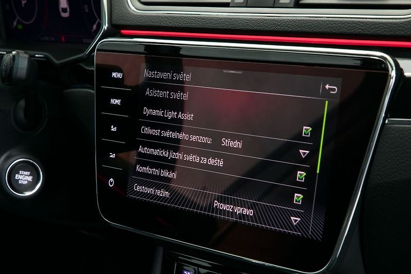 Škoda Superb 2.0TDI 147kW 4x4 DSG L&K Tažné - fotka 36 z 44
