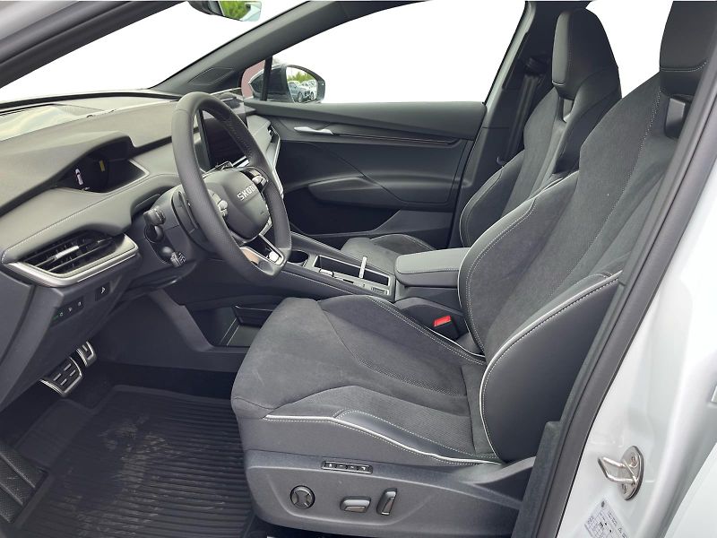 Škoda Elroq SPORTLINE 85 210/82 E1H - fotka 11 z 26