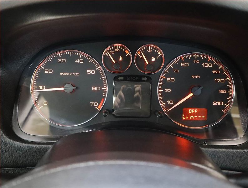 Peugeot 307 (2006) 1.6 16V, nová STK, Tažné - fotka 11 z 19