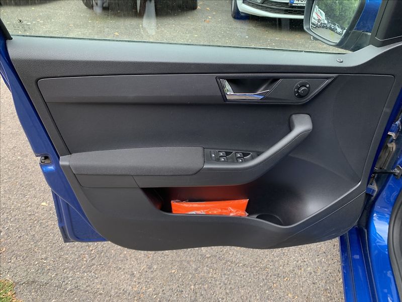 Škoda Fabia 1,2 TSI 81KW STYLE 1.MAJ.,ČR - fotka 14 z 16
