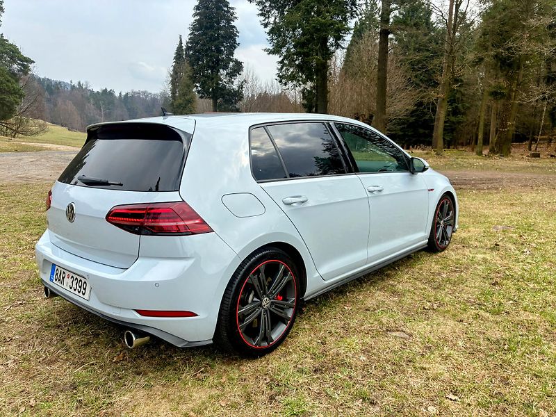 Volkswagen Golf (2018) GTI 7.5 Performance  - fotka 6 z 20