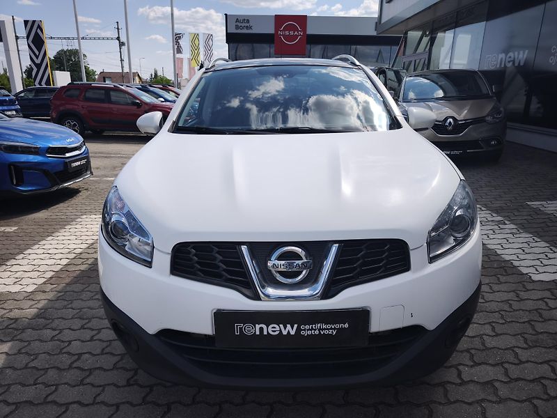 Nissan Qashqai 2010 2.0 dCi 4x2 7 MÍST (+2) - fotka 22 z 33