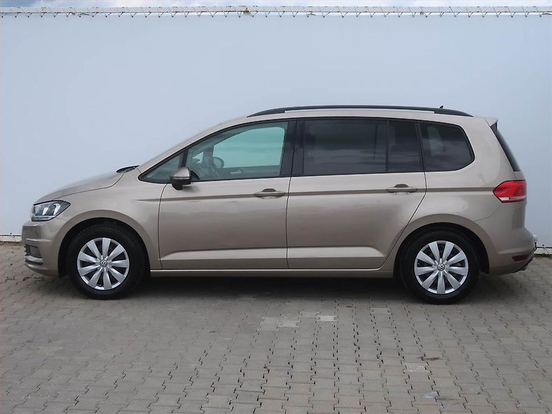 Volkswagen Touran (2017) 1.4 TSI, Tempomat - fotka 3 z 16