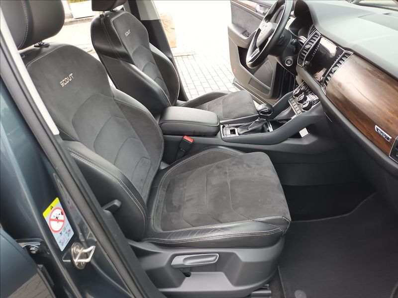 Škoda Kodiaq 2,0 TDI,140KW,4X4,SCOUT,TAŽNÉ, - fotka 26 z 48