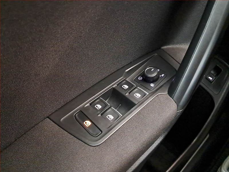 Volkswagen Tiguan Allspace (2023) Life 1.5 TSI - fotka 21 z 30