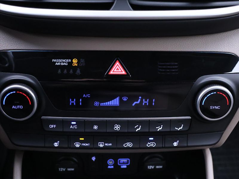 Hyundai Tucson 1,6 CRDI 100 kW 4x4 LED CZ - fotka 25 z 36