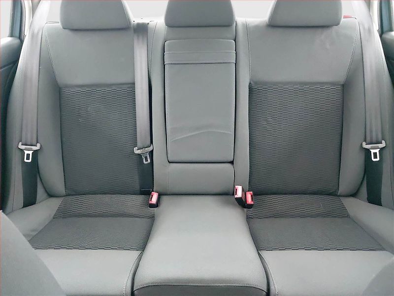 Škoda Superb (2008) Ambiente 2.0 TDI, nová STK - fotka 10 z 15
