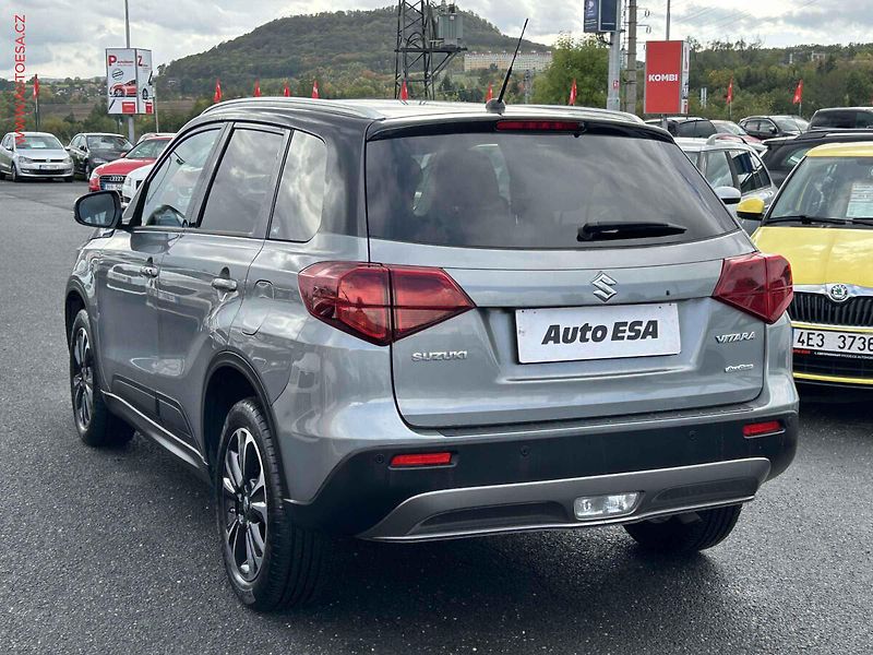 Suzuki Vitara (2019) 1.4 boosterjet 4x4, 1.maj,ČR - fotka 6 z 19