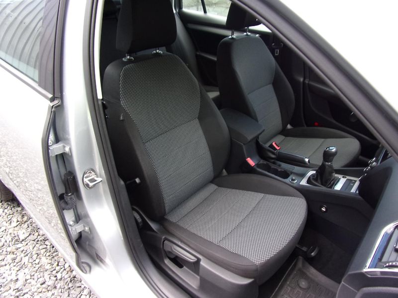 Škoda Octavia 1.6TDi81kW DPH ČR 1.MAJ. 2xKOL - fotka 23 z 23