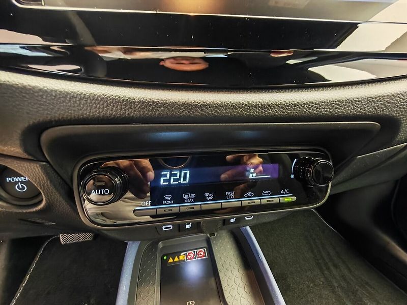 Toyota Aygo 1.5 HEV - fotka 27 z 33