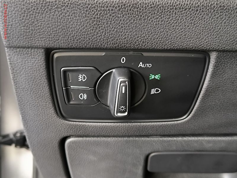 Volkswagen Passat (2019) 1.5 TSi, Comfortline, navi - fotka 16 z 17