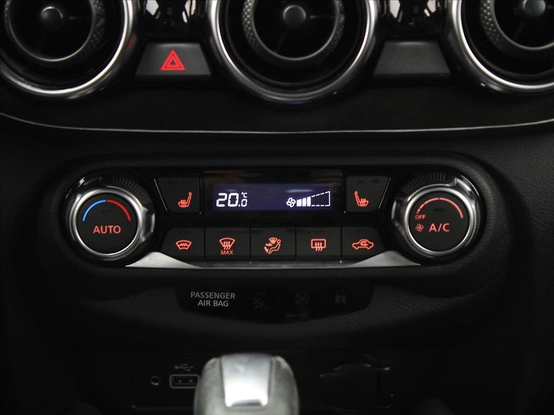 Nissan Juke 1,0 DIG-T 114k.AT N-Design - fotka 13 z 23