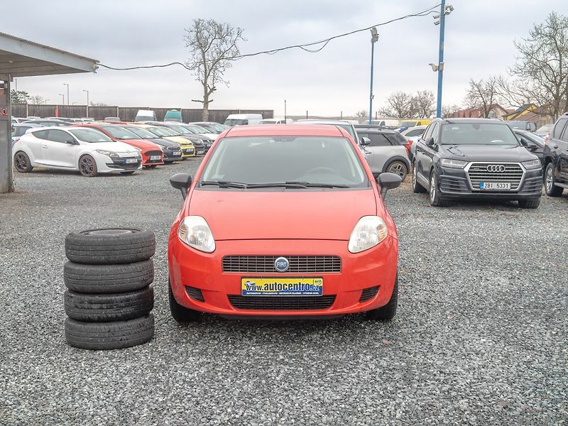 Fiat Grande Punto (2007) 1.4i 2x KOLA – PO SERVISU - fotka 2 z 37