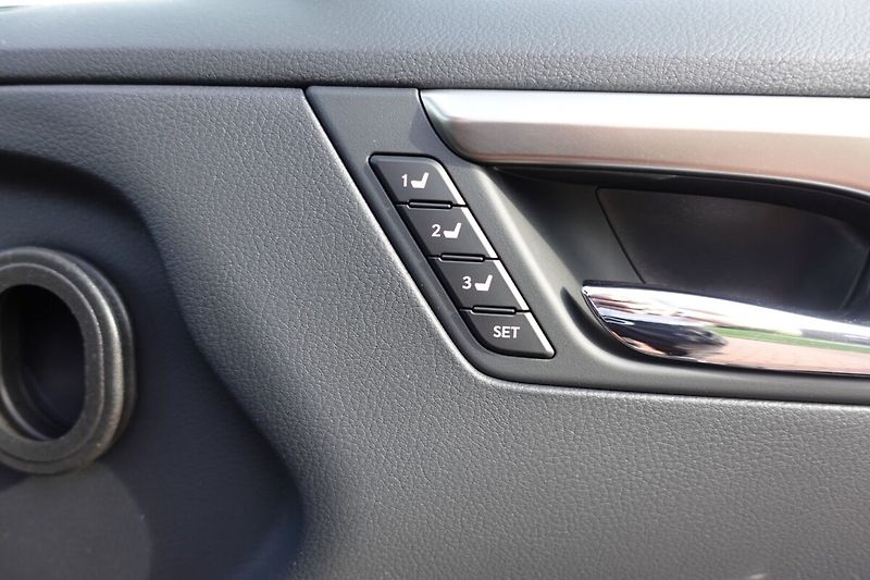 Lexus RX 450h RX450H Luxury - fotka 17 z 43