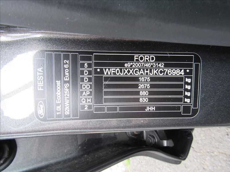 Ford Fiesta 1,0 92kW - fotka 27 z 28