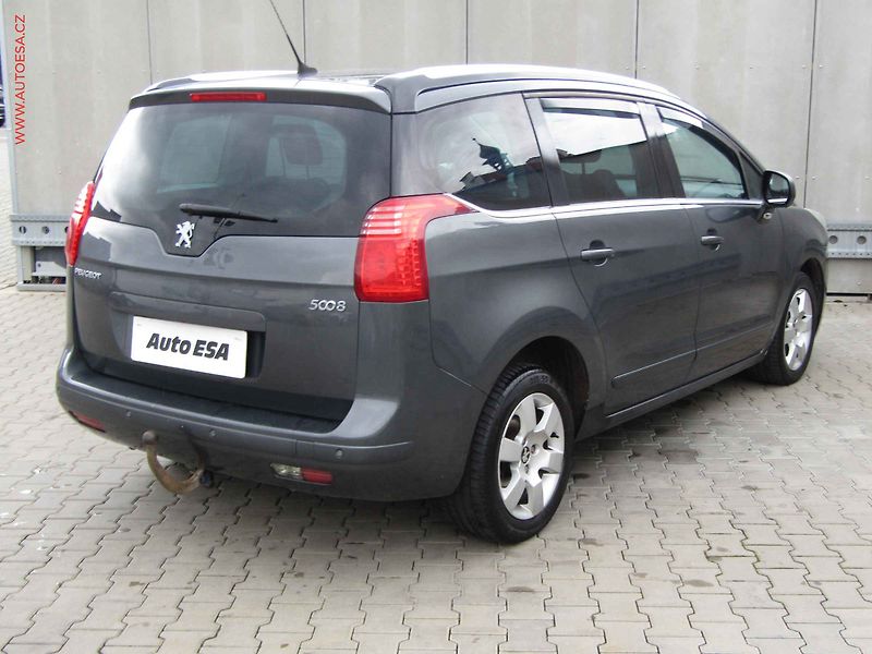 Peugeot 5008 (2010) 2.0 HDi, servis.kniha - fotka 4 z 20