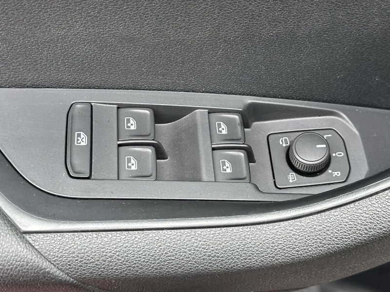 Škoda Karoq (2022) 2.0 TSI 4x4 DSG SportLine - fotka 21 z 35