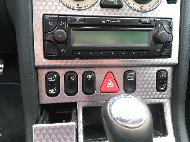 Mercedes-Benz SLK 230 Kompressor manuál - fotka 14 z 27