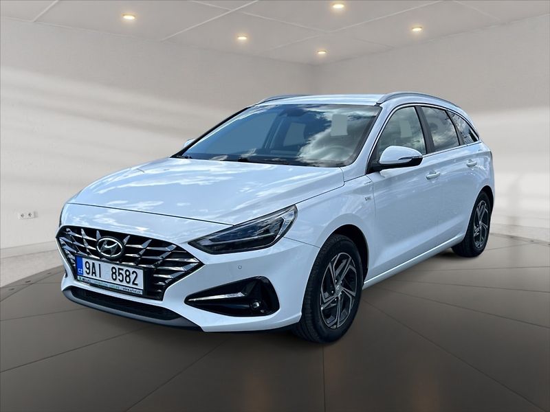Hyundai i30 1,5 T-GDI Smart - fotka 3 z 11