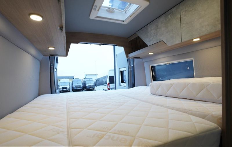 Robeta (2026) Womondo Lifestyle 636 - fotka 13 z 24