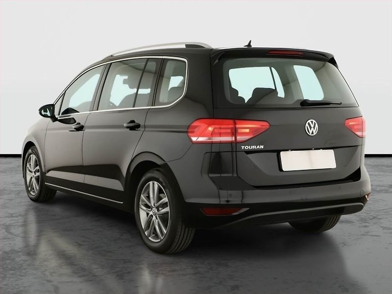Volkswagen Touran (2018) 1.5 TSI, Navi, Park. senzory - fotka 4 z 16
