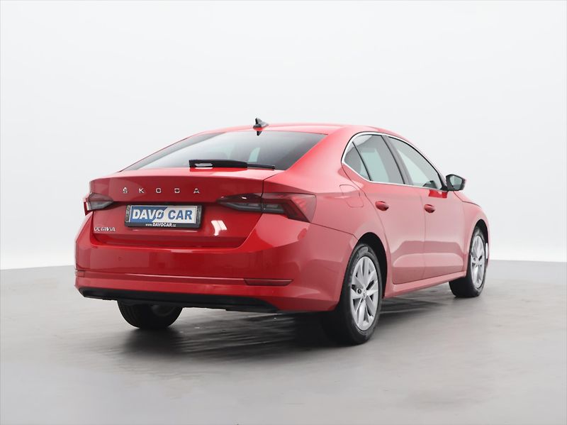 Škoda Octavia 2,0 TDI 110kW DSG Style CZ - fotka 7 z 28