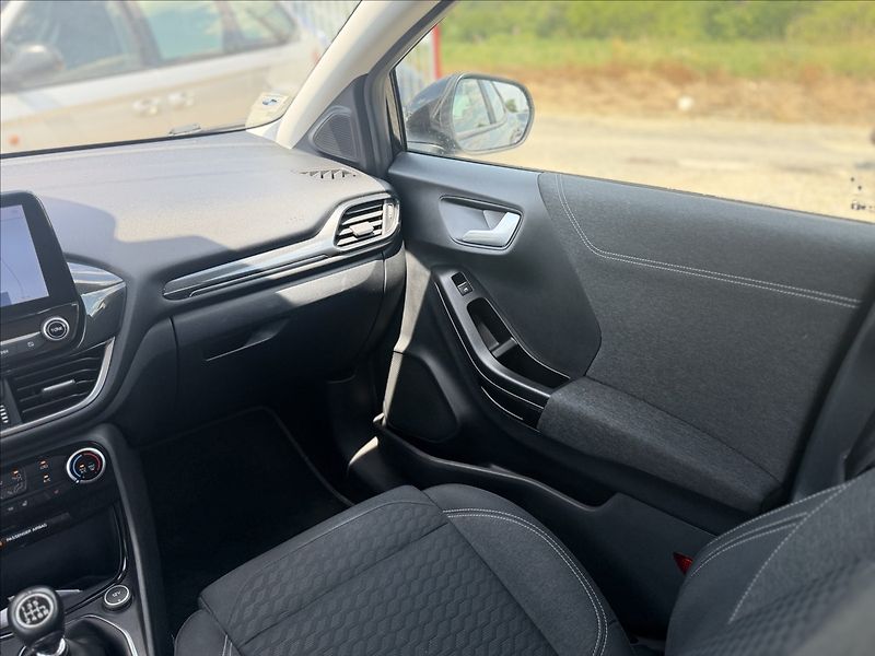Ford Puma TITANIUM - fotka 23 z 33