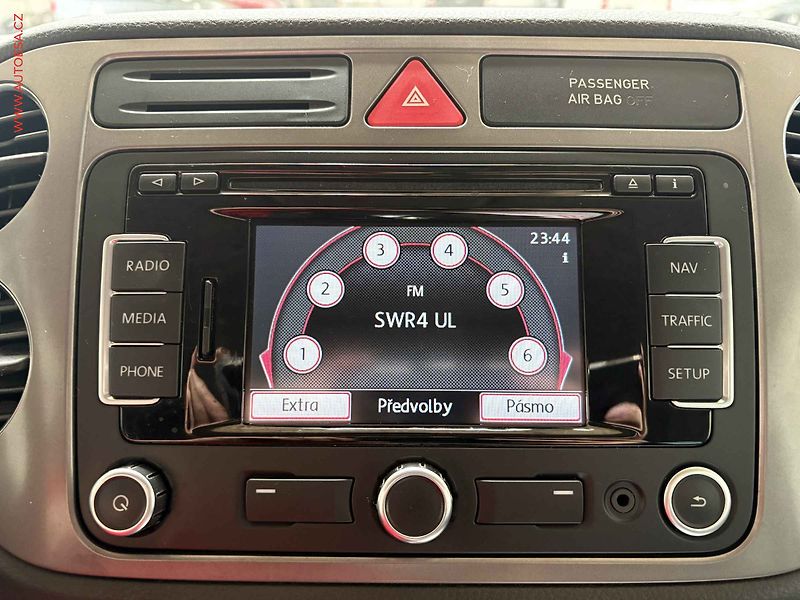Volkswagen Tiguan (2010) 2.0 TDi 4x4, Team, bixen, - fotka 13 z 15