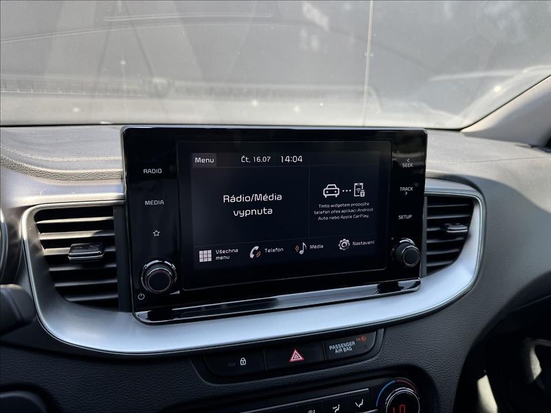 Kia Ceed 1,6 CRDI 100kW Exclusive ČR DP - fotka 19 z 31