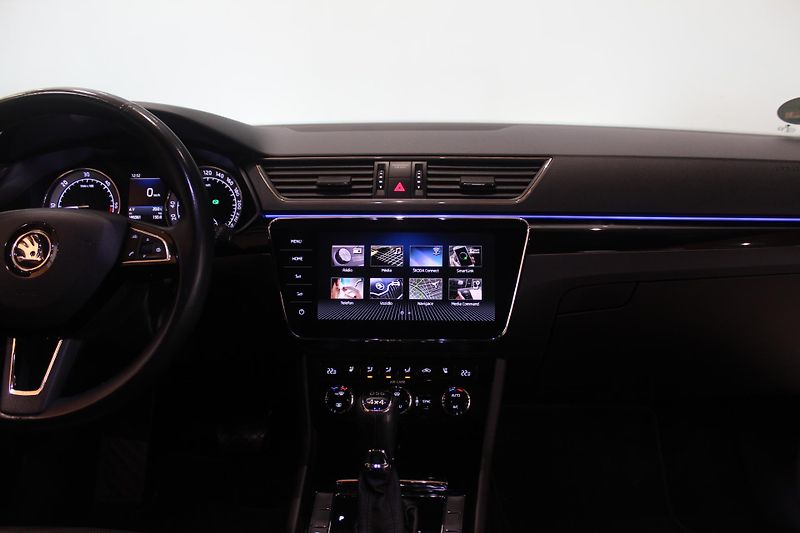 Škoda Superb (2017) 2.0TDI DSG 4x4 L&K  - fotka 28 z 41